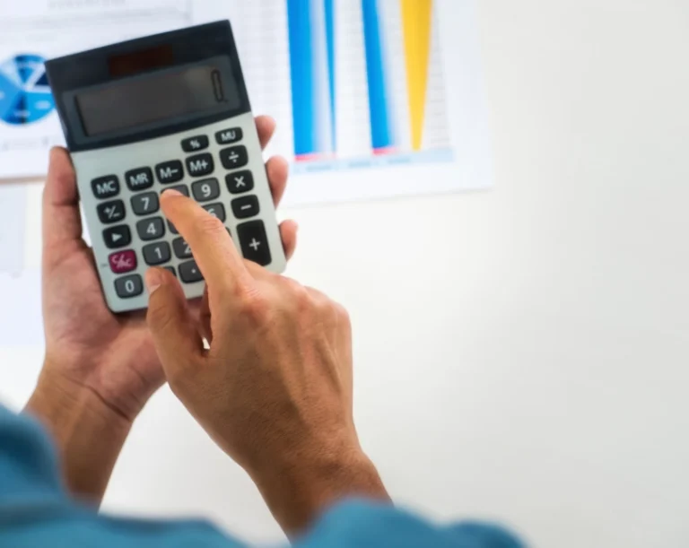 iphone development cost